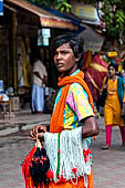 Street life around the Sri Meenakshi-Sundareshwarar Temple of Madurai. Tamil Nadu.  